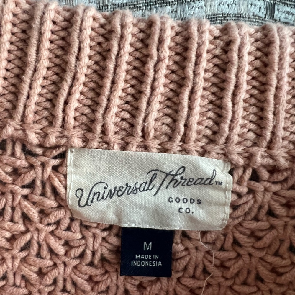 Universal Thread Sweater - Picture 3 of 3